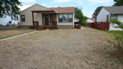 Large yard, 1 car garage Torrington WY