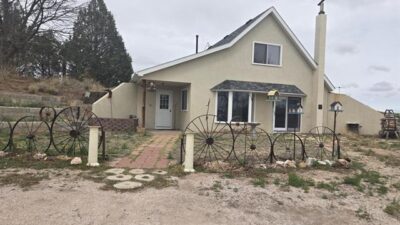 7616 Rd 39J Torrington WY