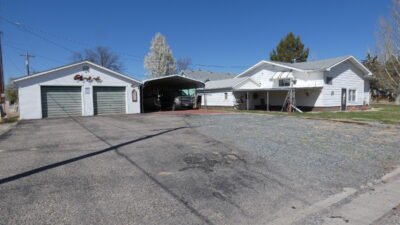 289 S. Dakota Avenue Guernsey WY